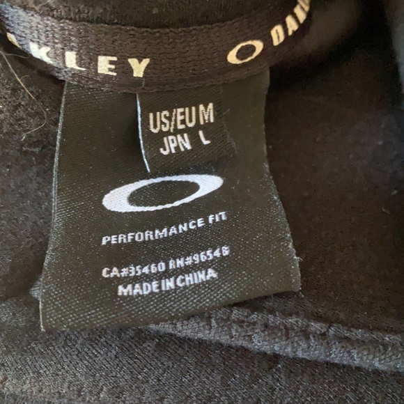 Oakley Sweatshirt - Picture 6 of 6